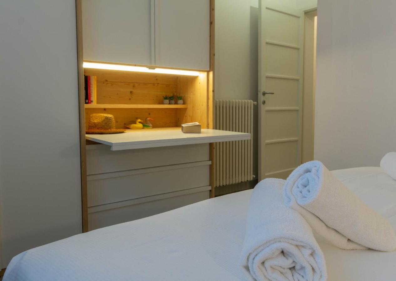 Mamma Ciccia Holiday Home - Waterfront Apartment Mandello del Lario Exterior foto